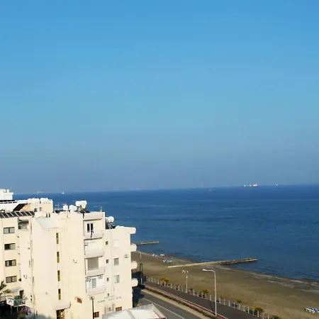 Sunrise Seaview Apartment Larnaca
